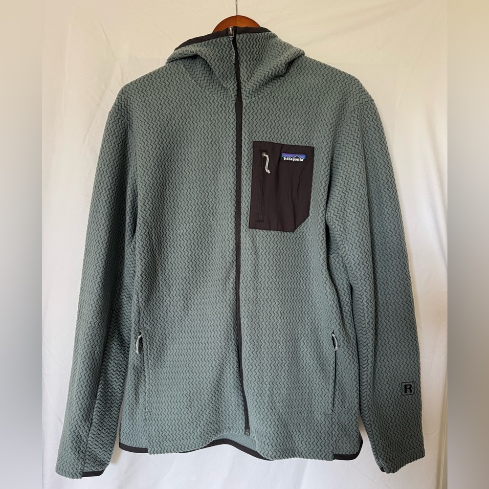 Patagonia Men's R2 Zip Hoody (size Large)